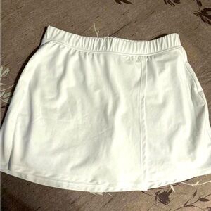 Abercrombie and Fitch active skirt